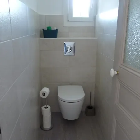 Indépendant Dans Villa, Entre Et St Raphaël * Fréjus