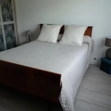 Indépendant Dans Villa, Entre Et St Raphaël Fréjus