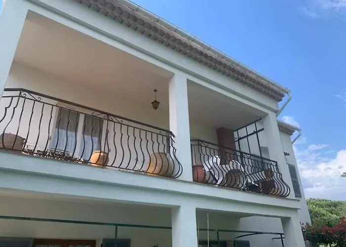 Independant Dans Villa, Entre Et St Raphael * Fréjus