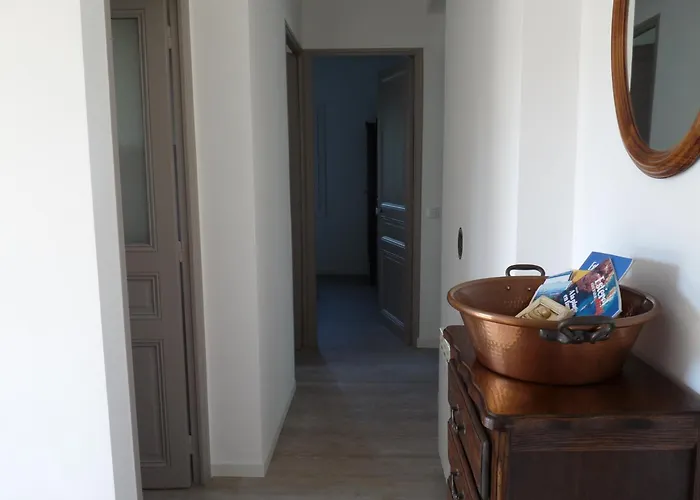 Independant Dans Villa, Entre Et St Raphael Daire *