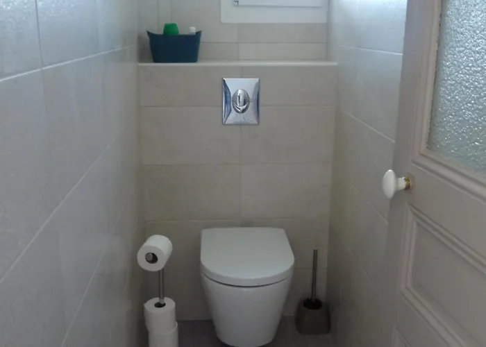 Independant Dans Villa, Entre Et St Raphael * Fréjus