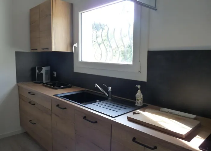 Daire Independant Dans Villa, Entre Et St Raphael *